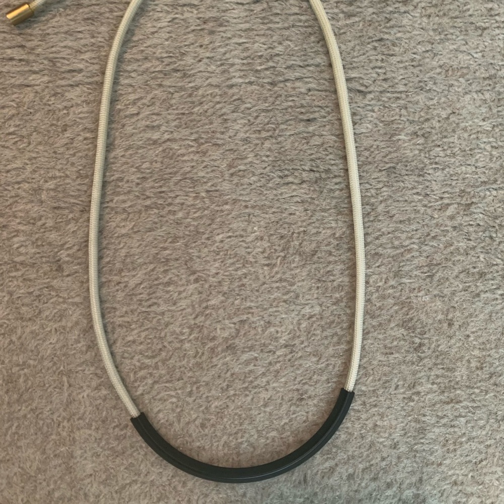 Crosslynne adjustable necklace